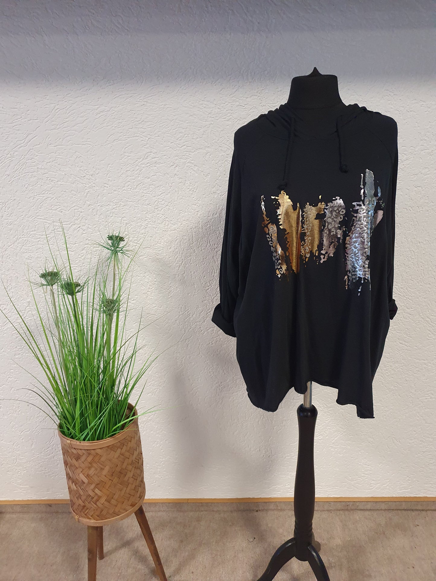 Hoodie Animal Cut
