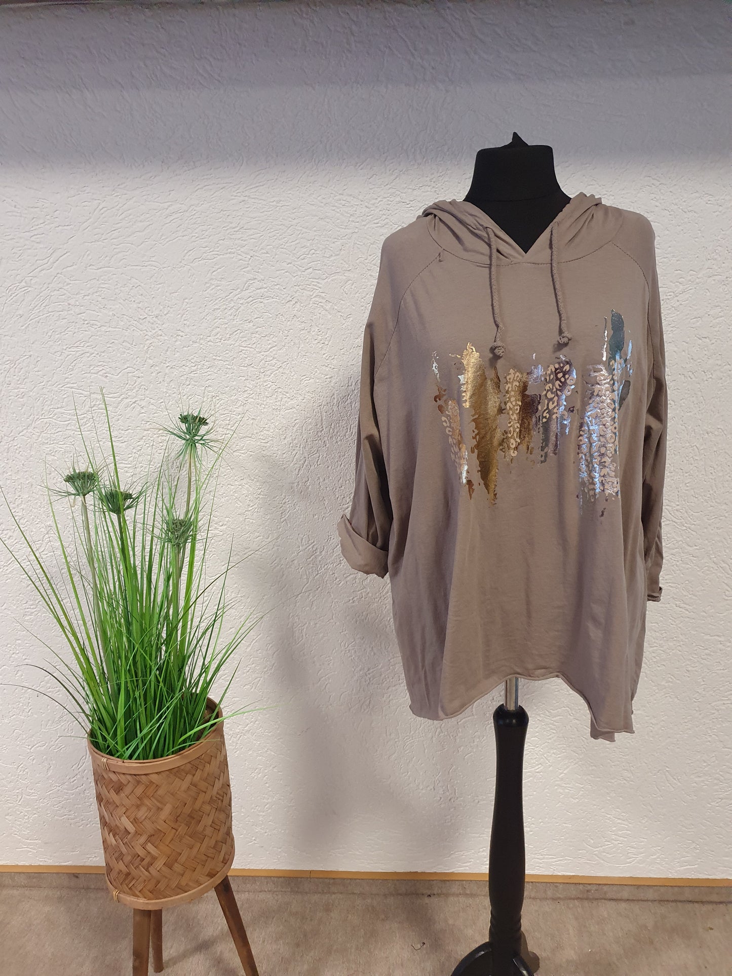 Hoodie Animal Cut