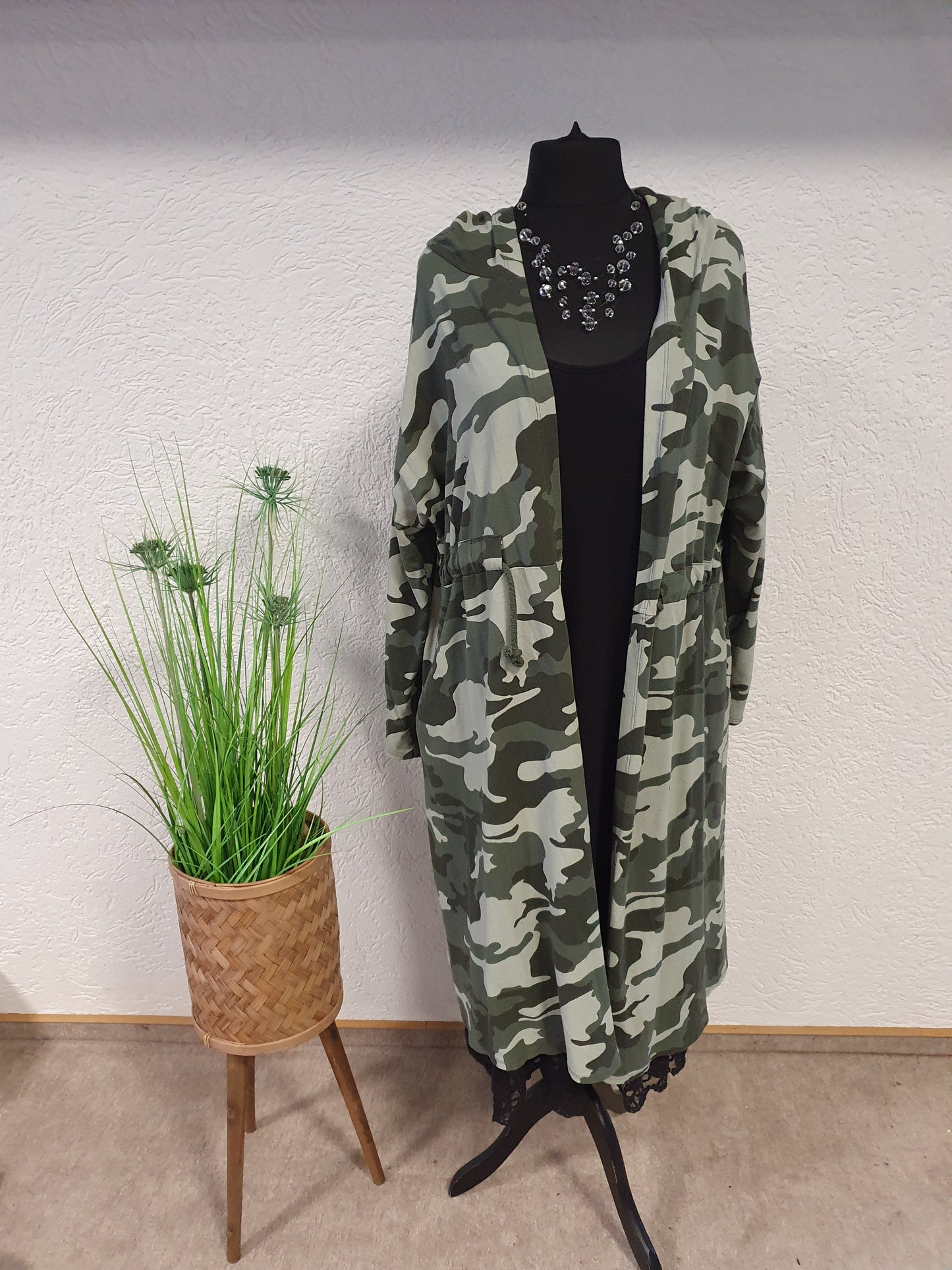 Camouflage Mantel