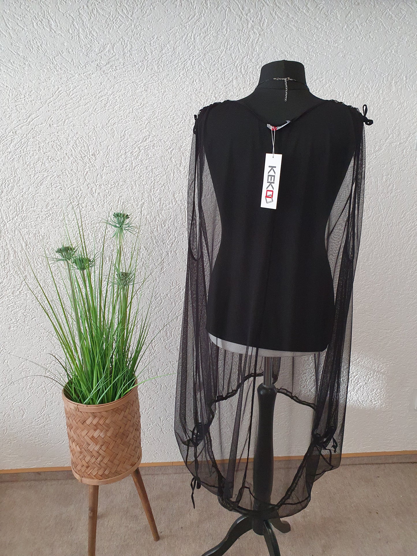 Tüllkleider Schlaufe