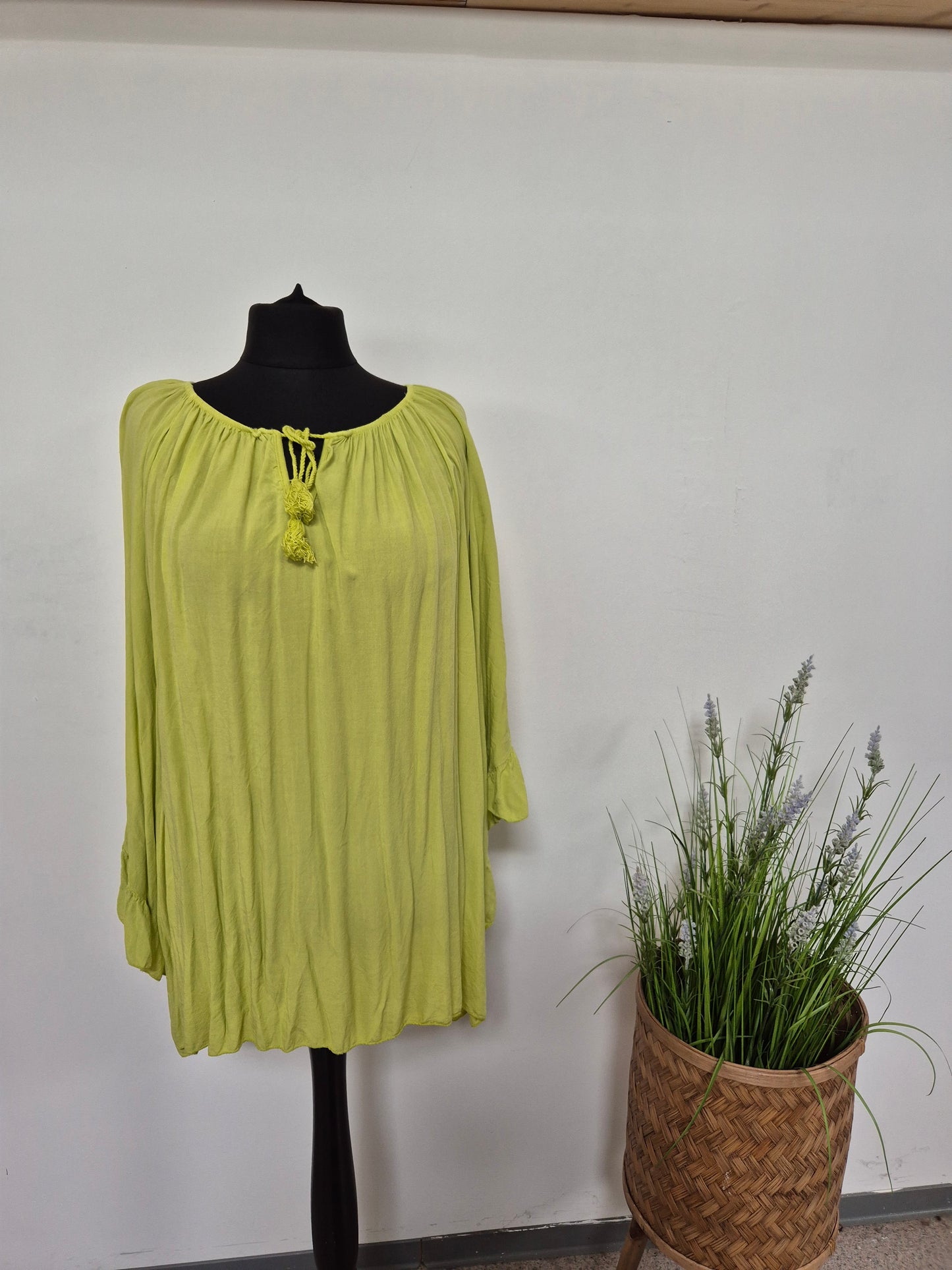 Leichte Sommertuniken Raffarm
