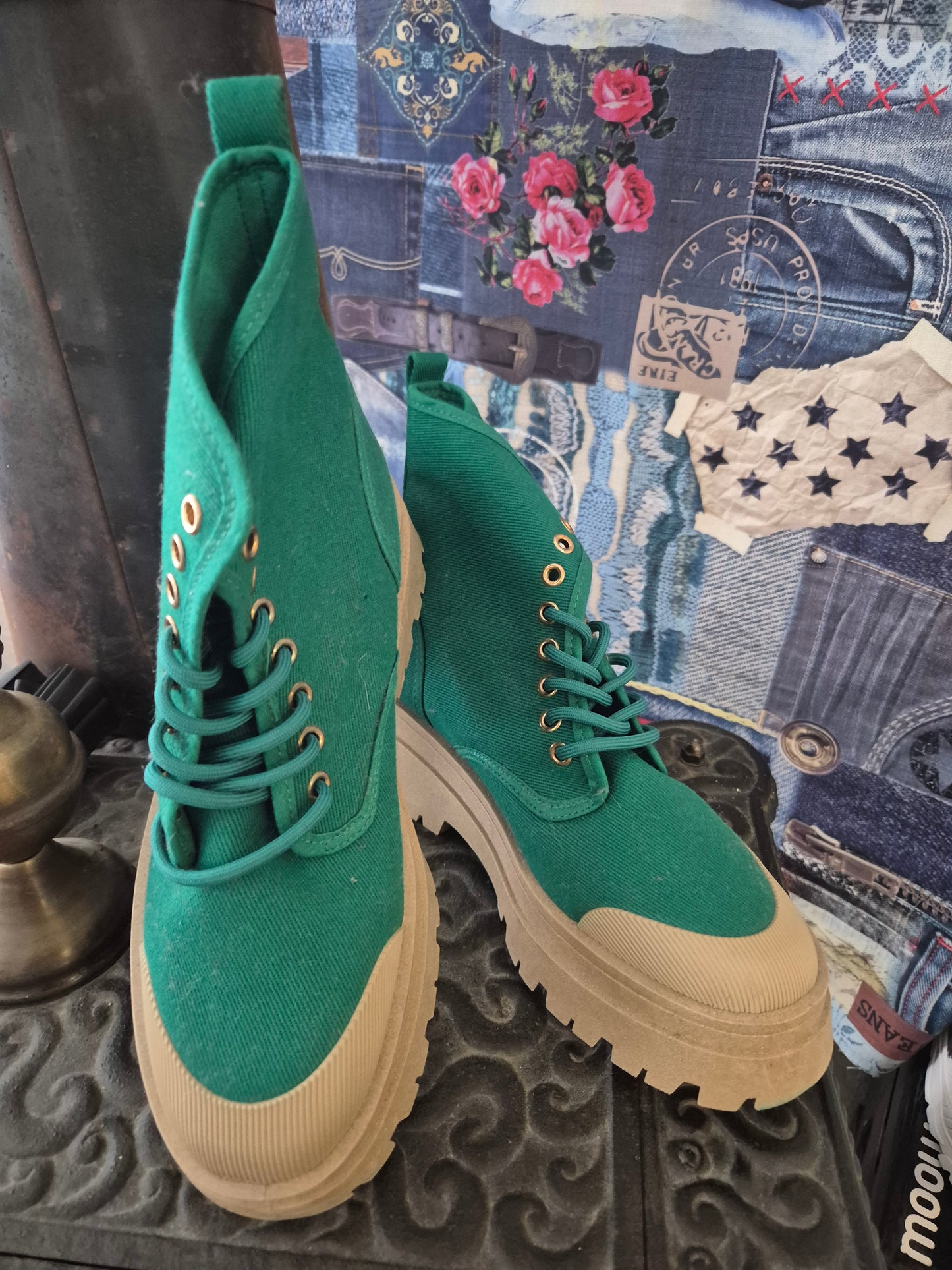 Boots Schnürung