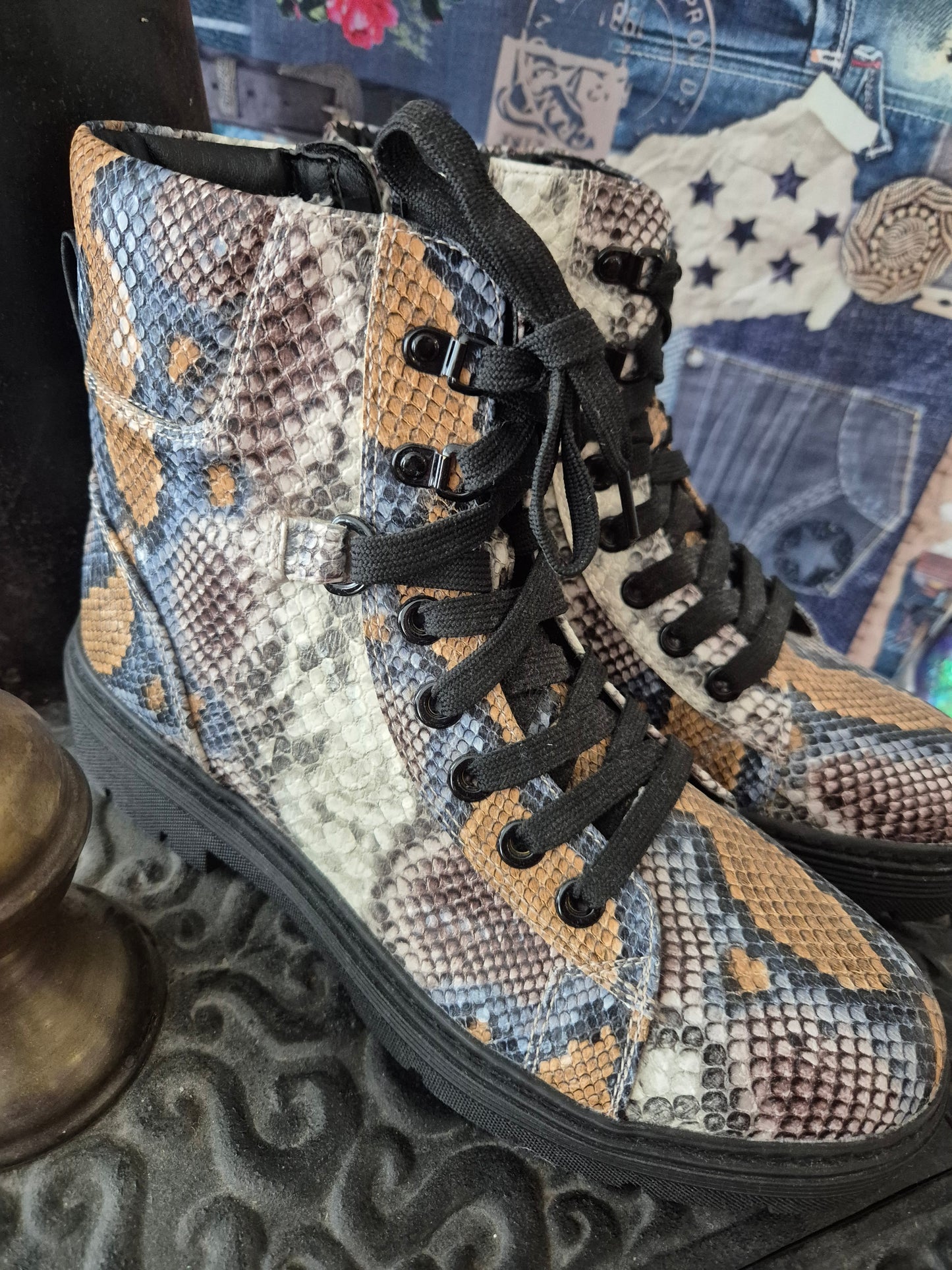 Boots Snakeprint