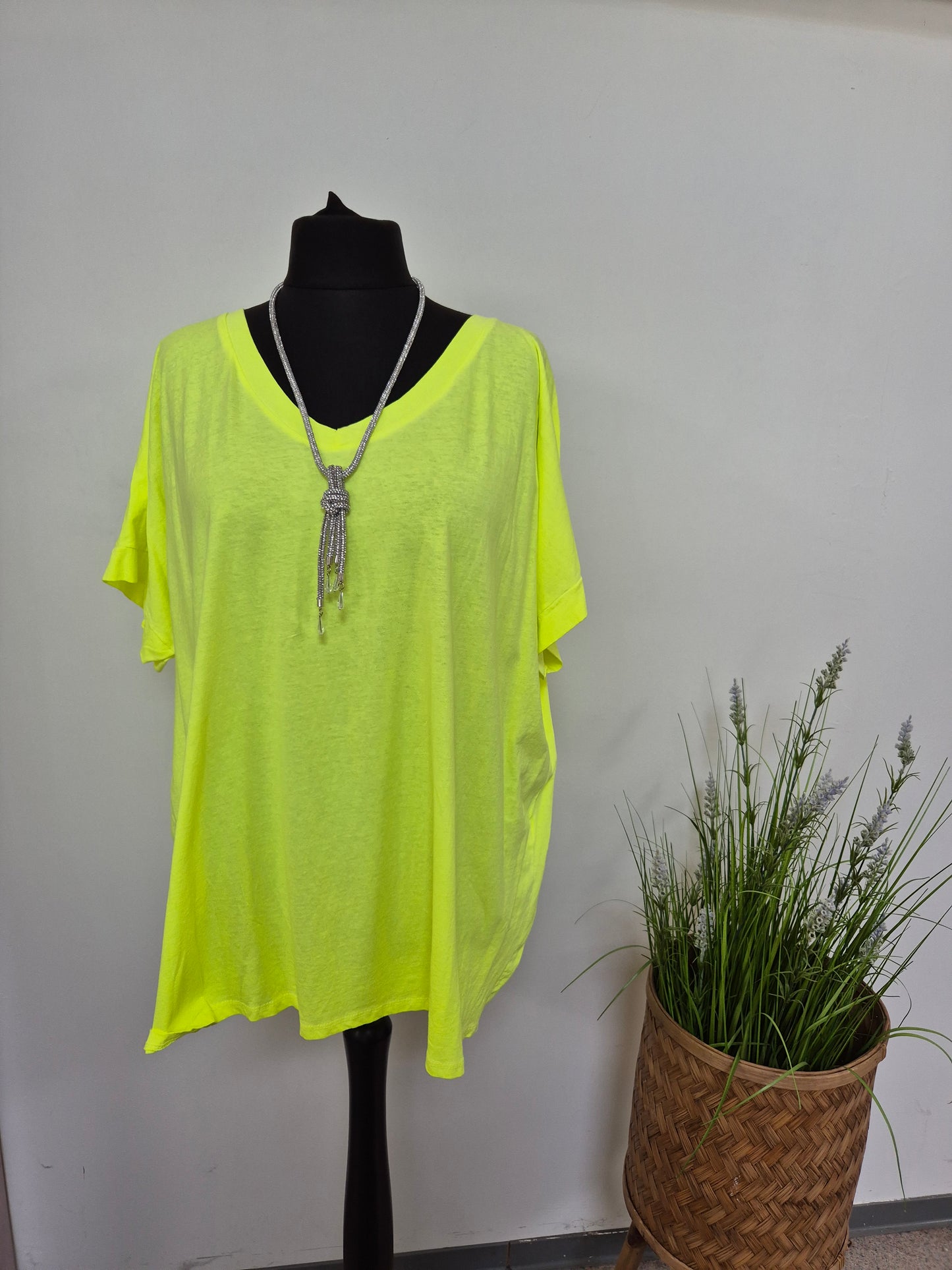 Basic Shirt V Ausschnitt