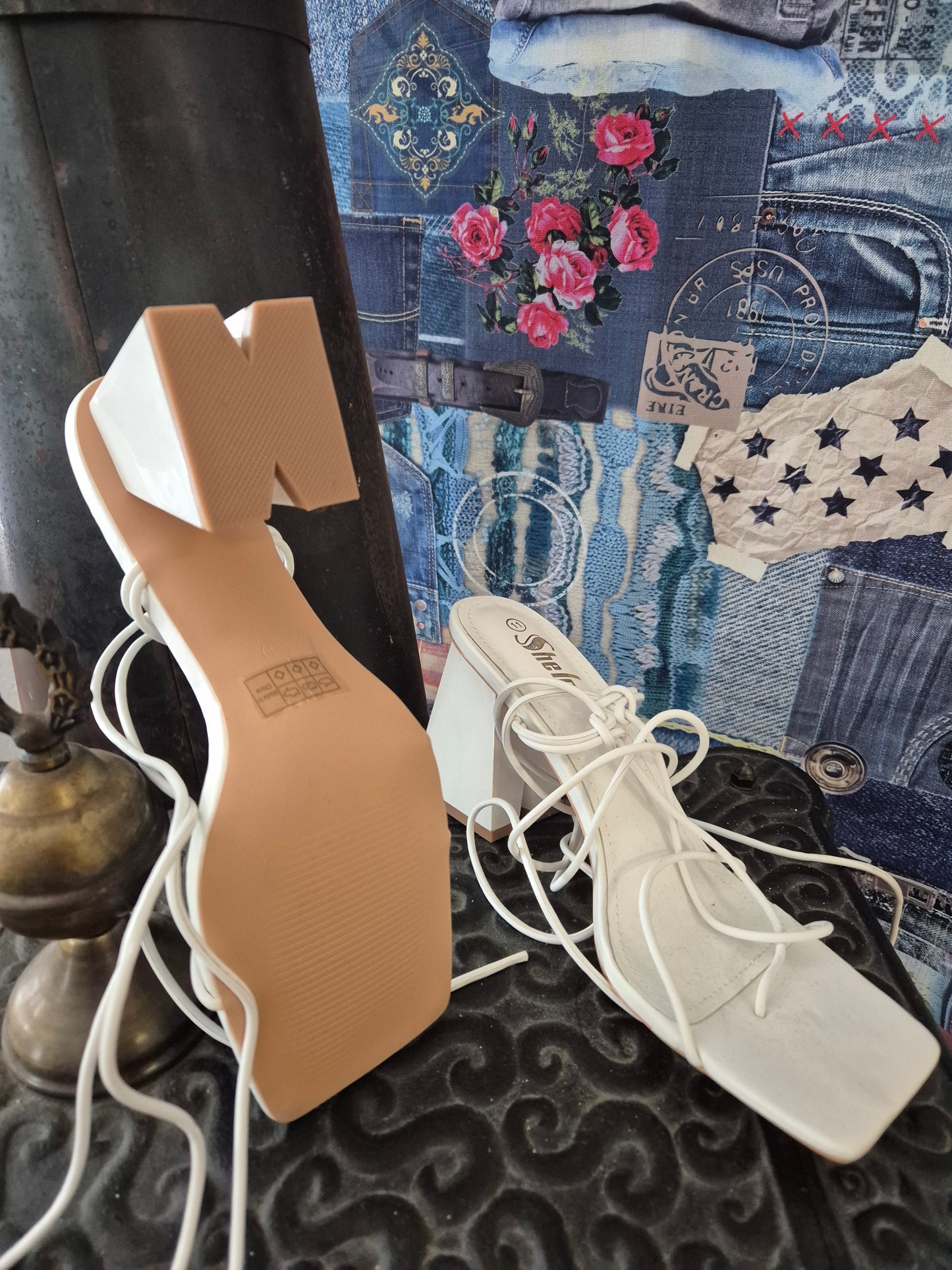 Schnürrheels weiß