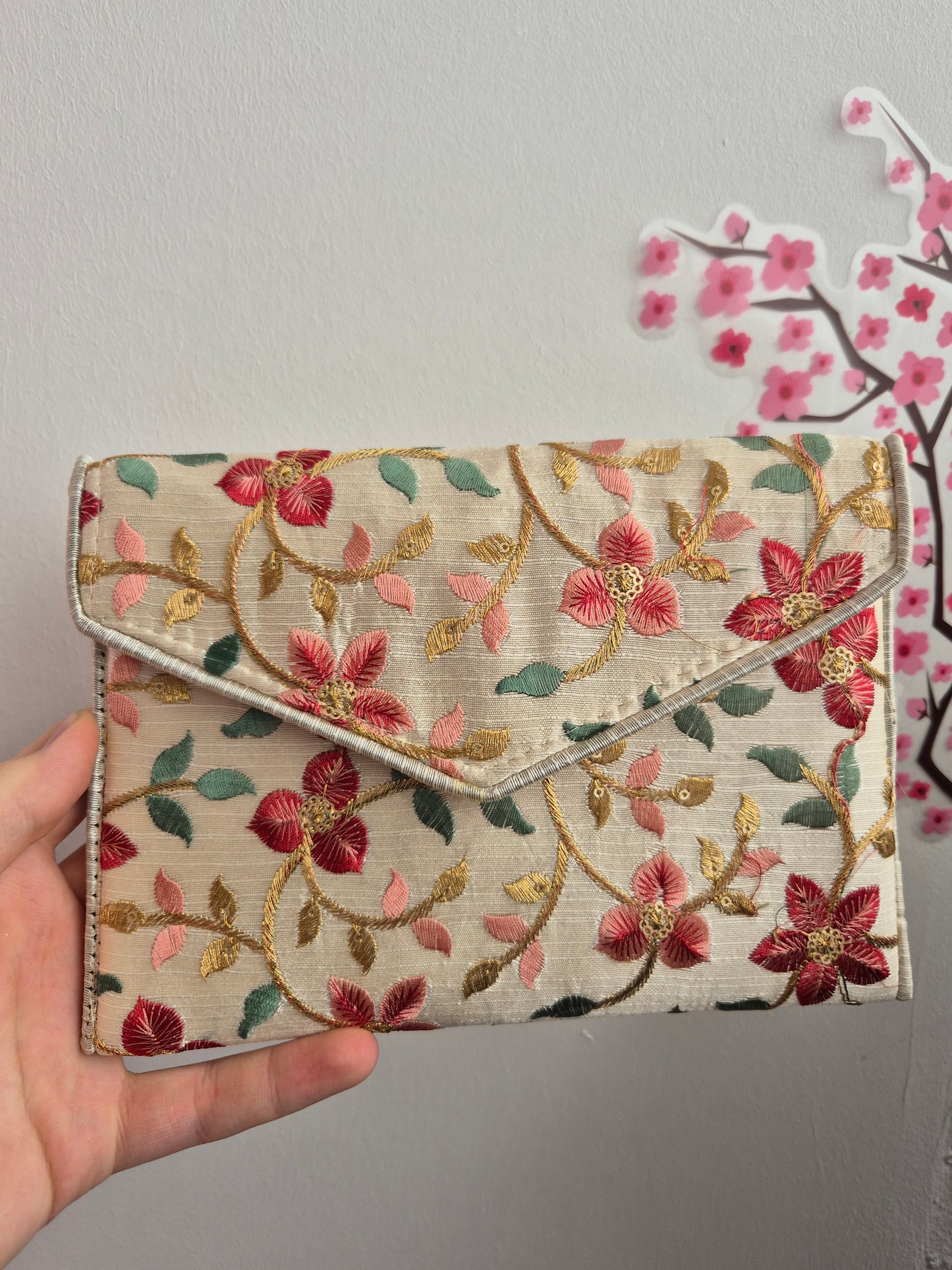 Clutch India Gold