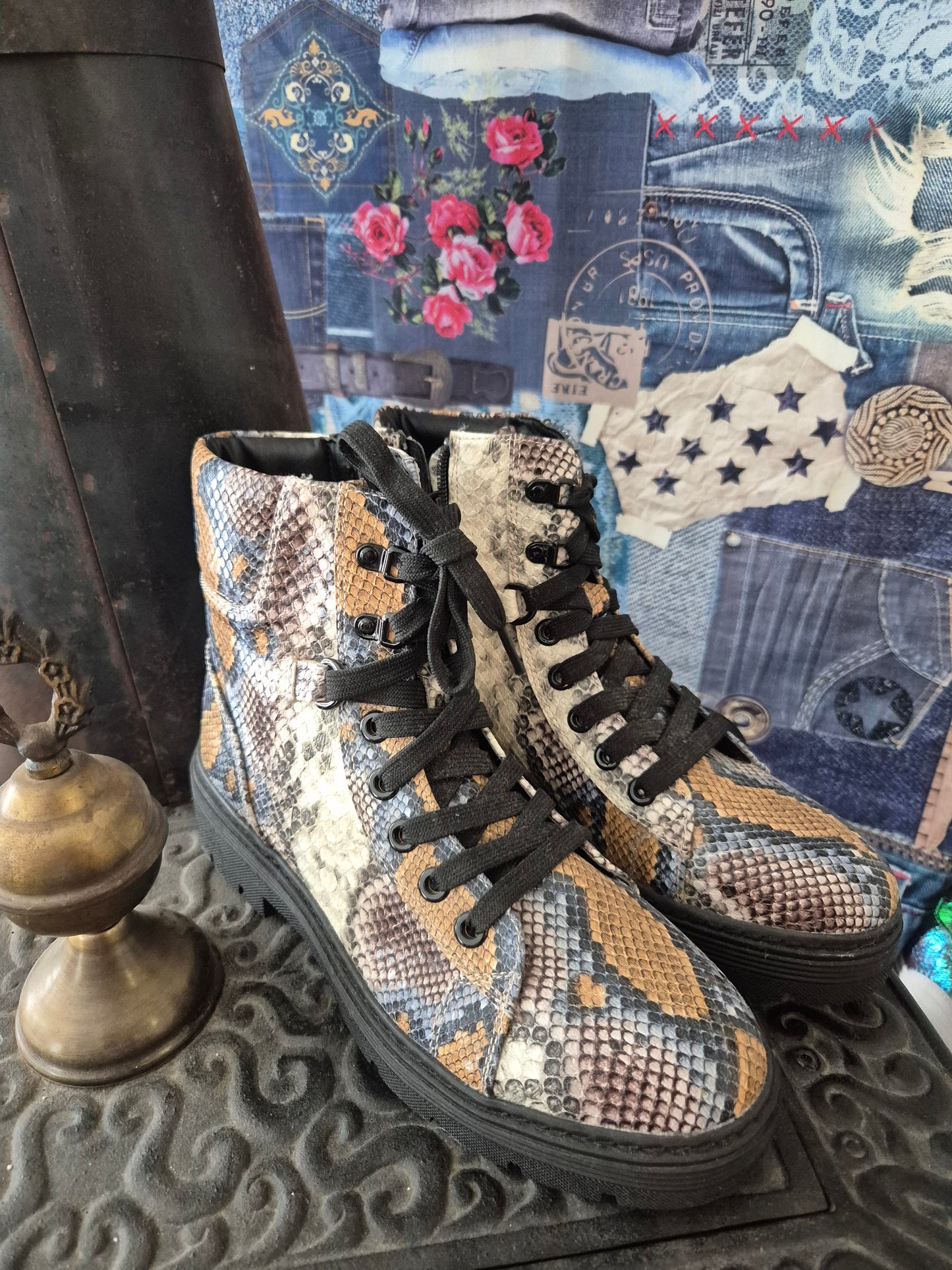 Boots Snakeprint