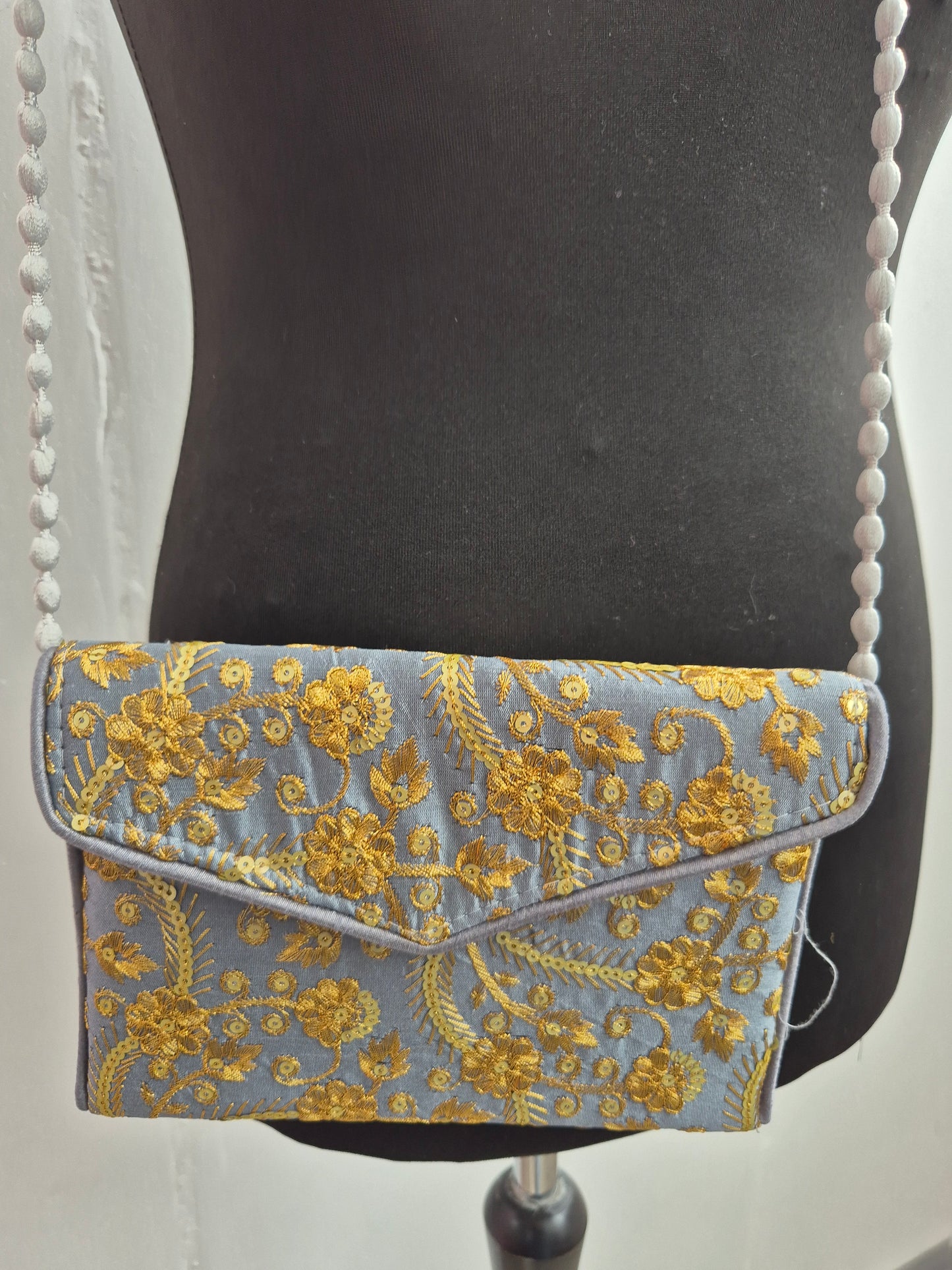Clutch India Gold