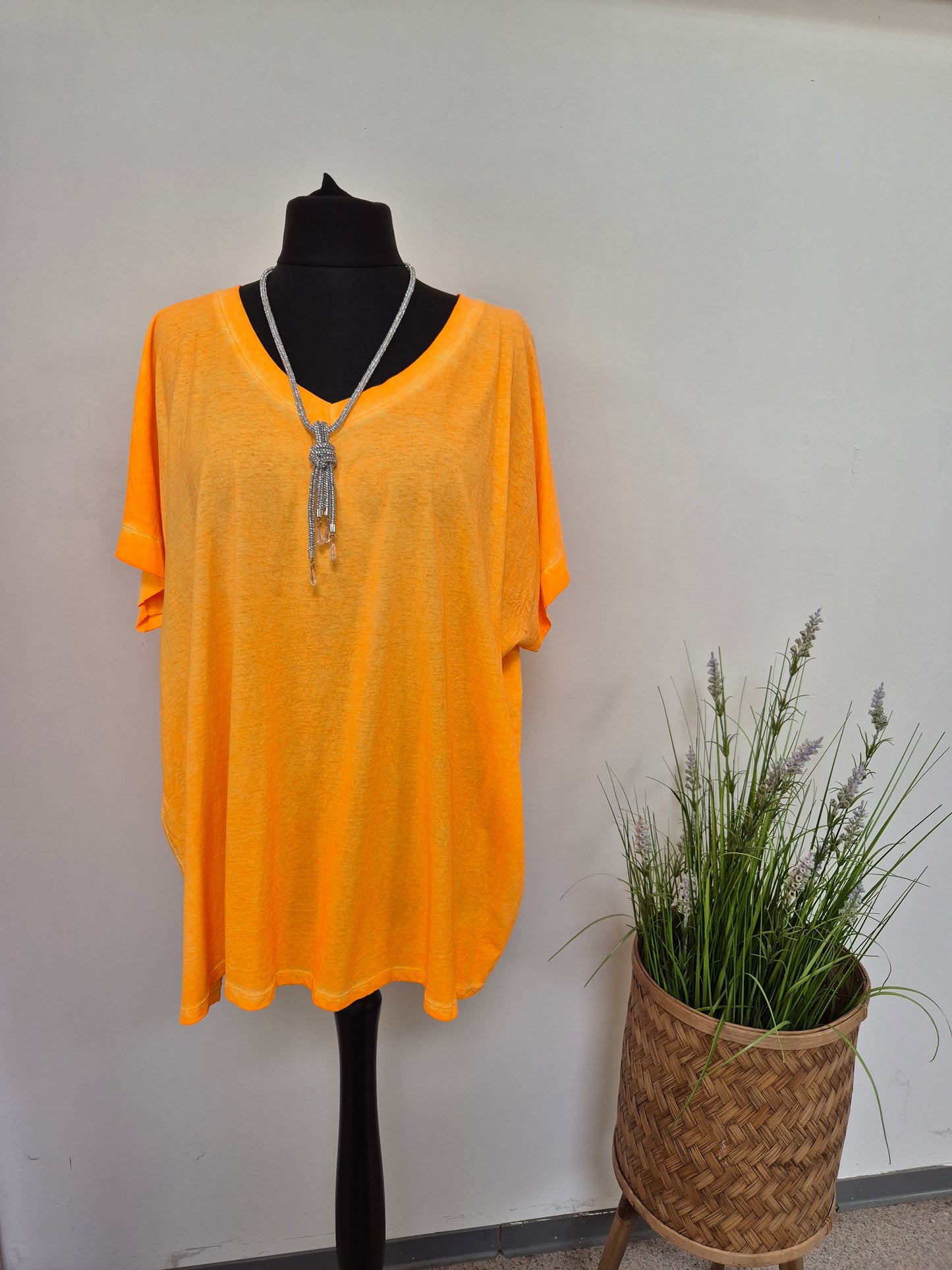 Basic Shirt V Ausschnitt