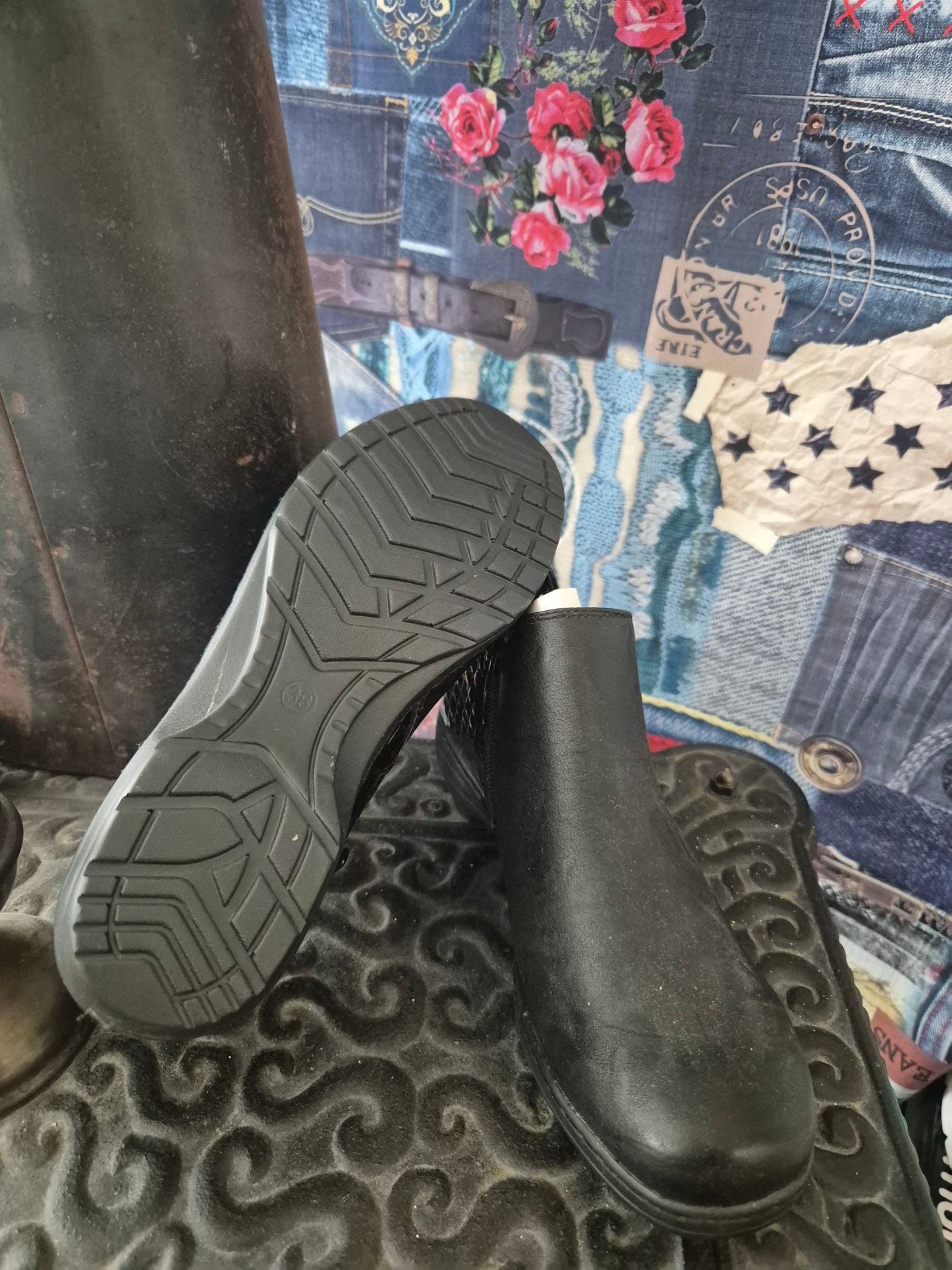 Boots Small Supremo