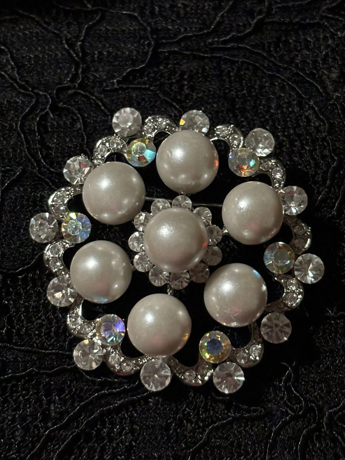 Brosche Perle