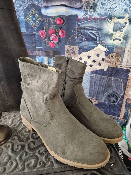Citywalk Chelsea Boots oliv