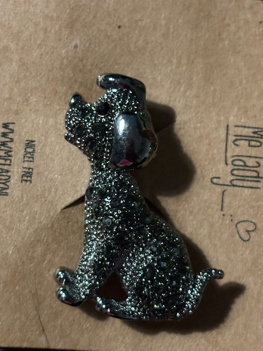 Brosche Hund black