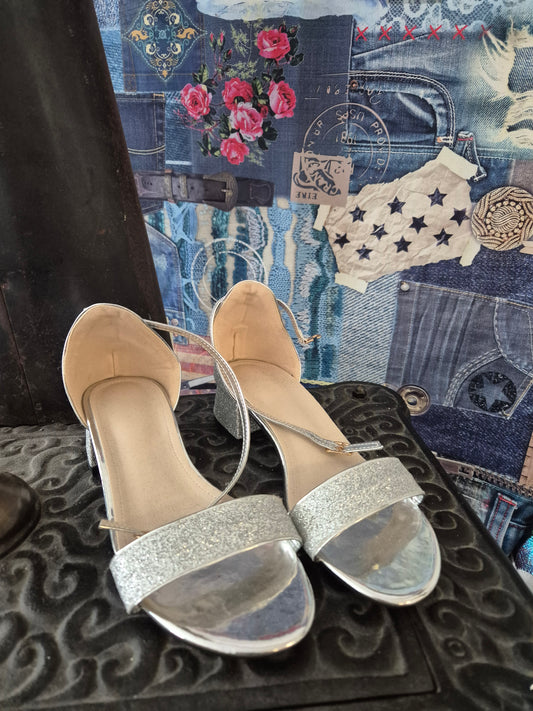 Heels silber