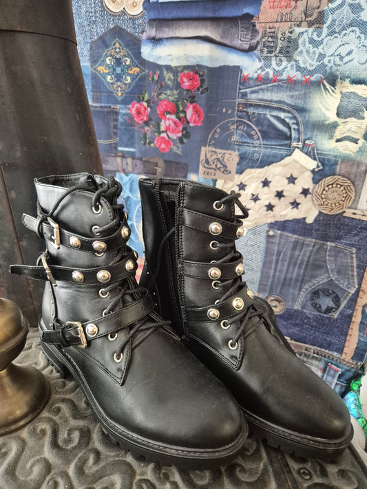 Stiefel Nieten Black