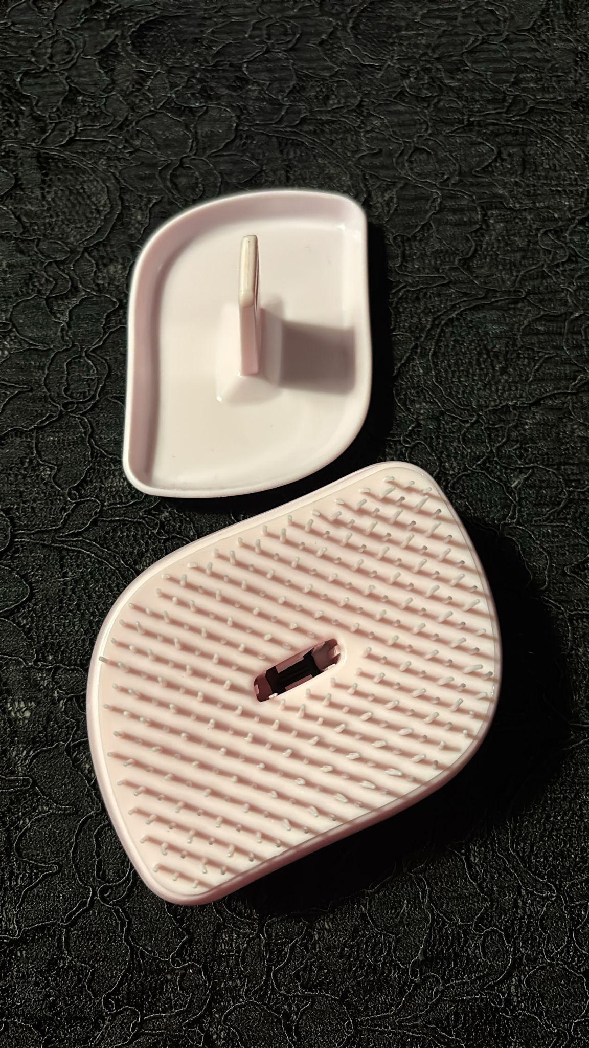 Tangle Brush