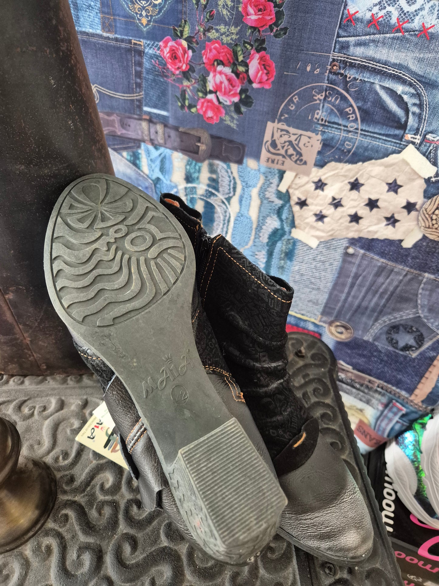 Blumen Chelsea Boots Maya