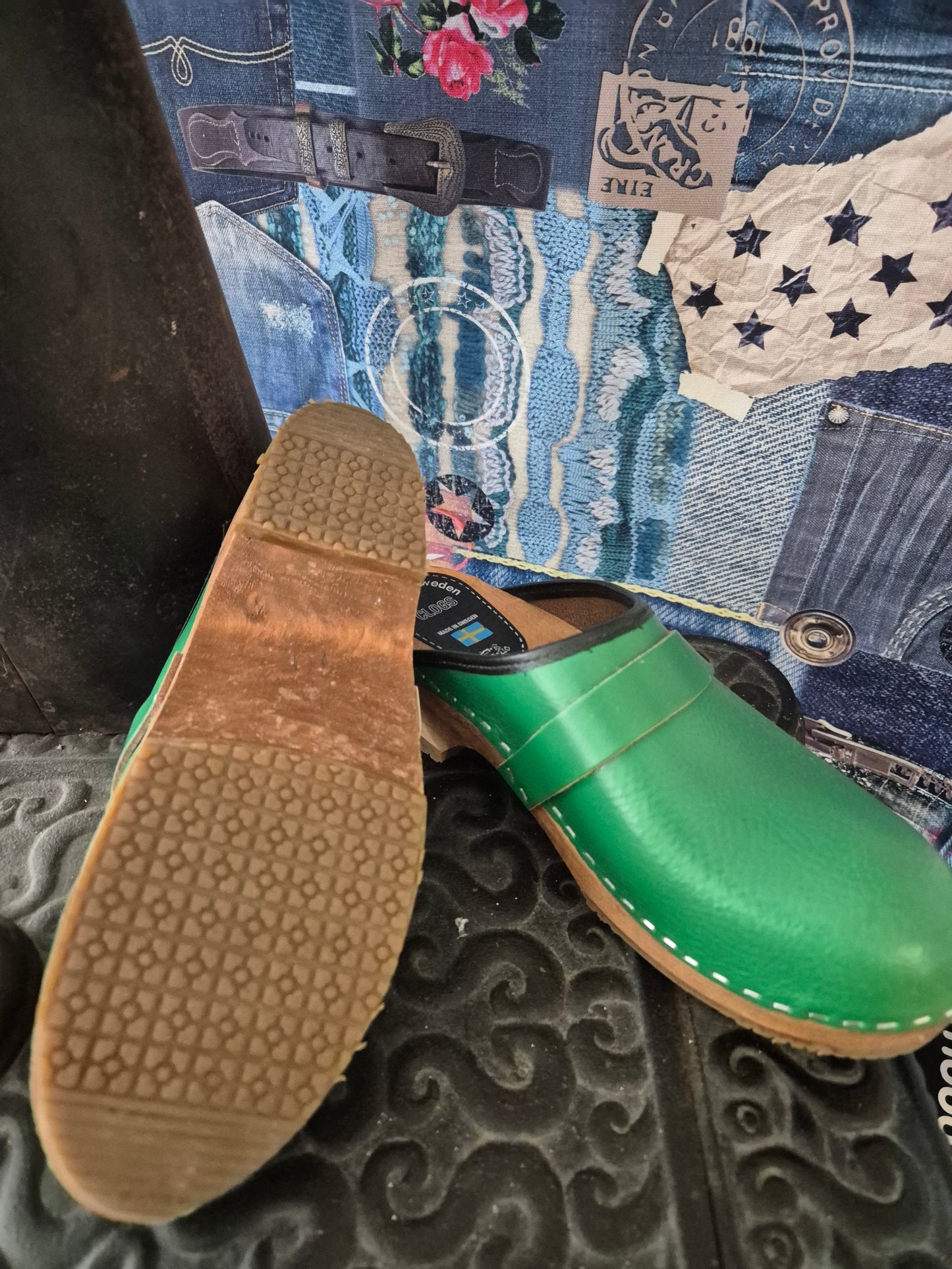 Holzclogs grün