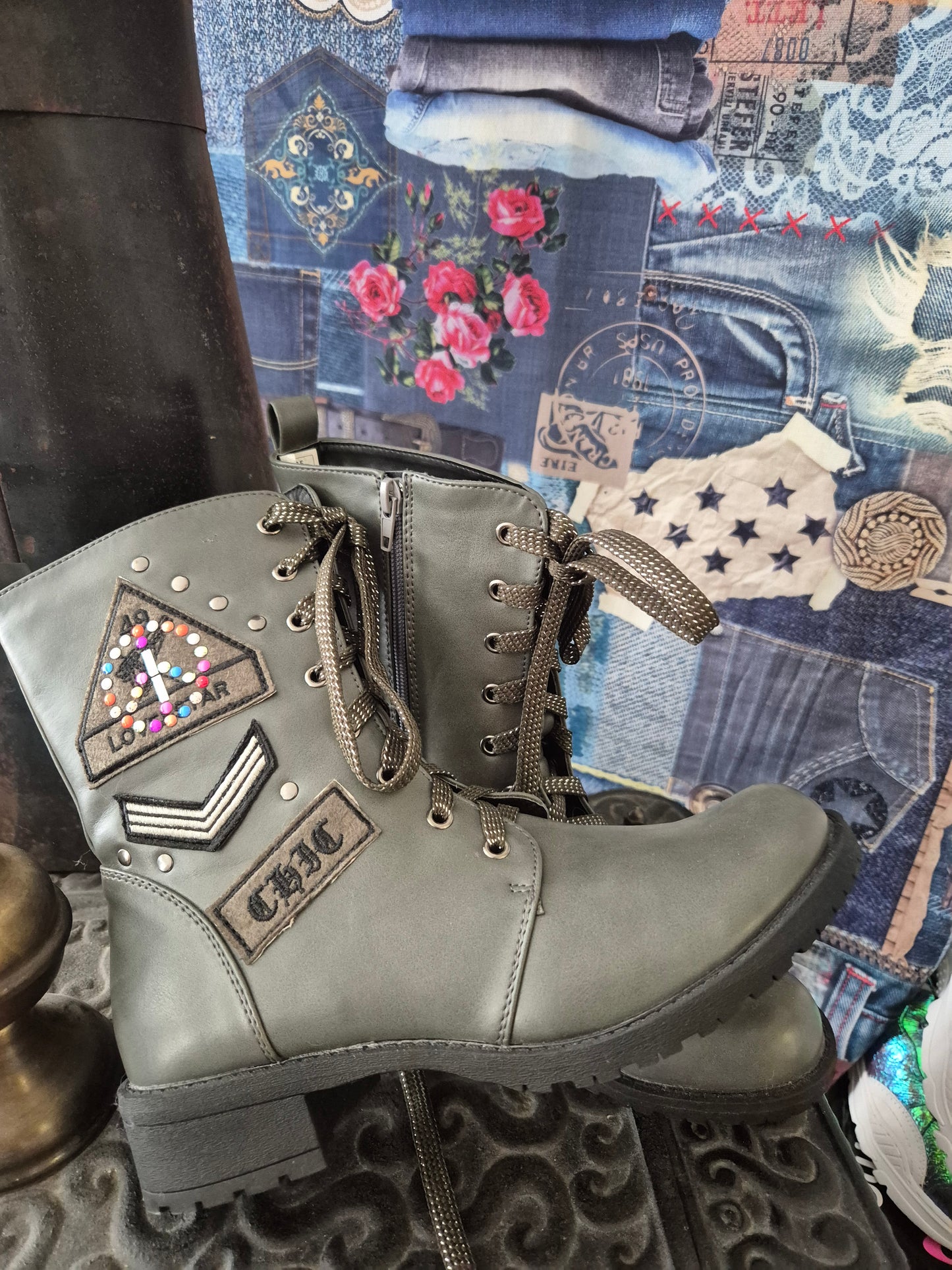 Boots Peace Citywalk