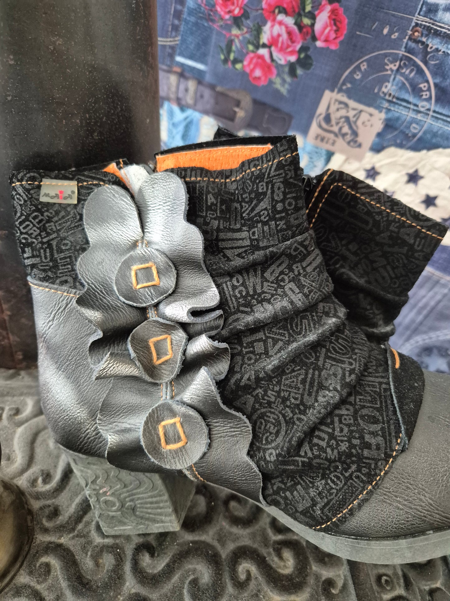 Blumen Chelsea Boots Maya