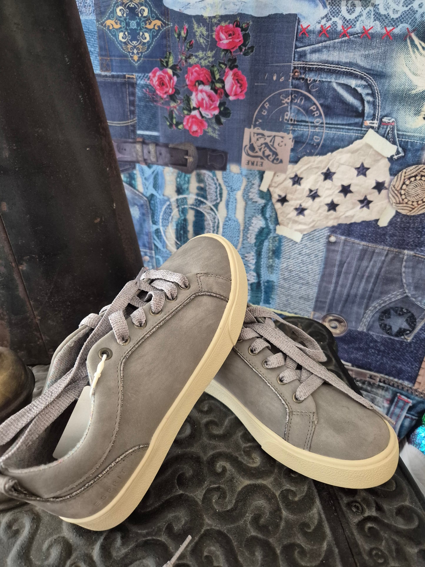 Sneaker grau Esprit