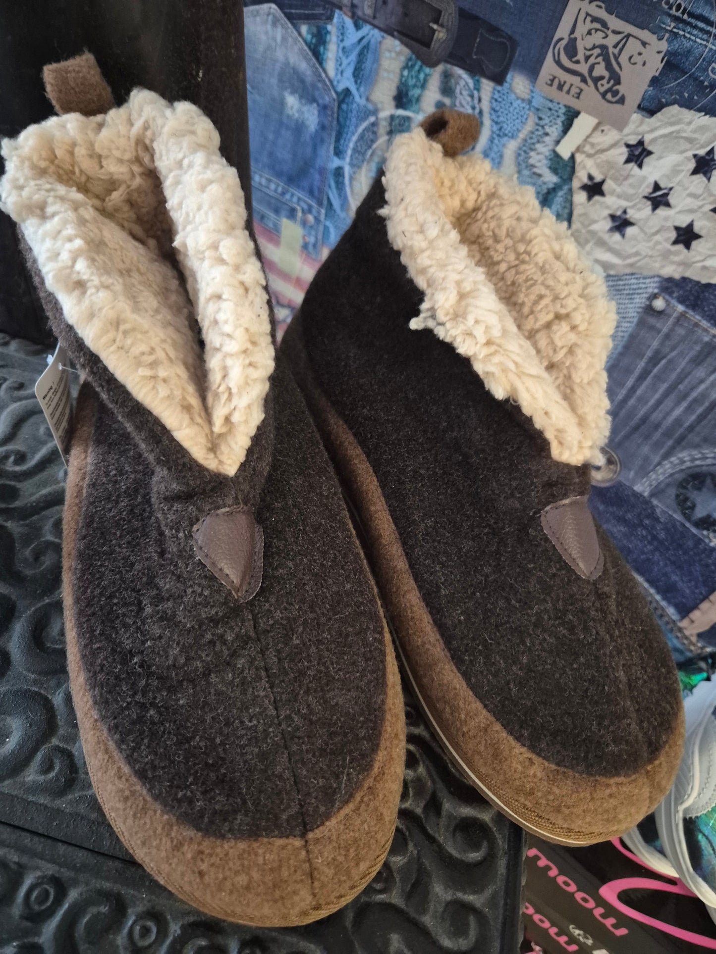 Hausschuhe braun Plüsch