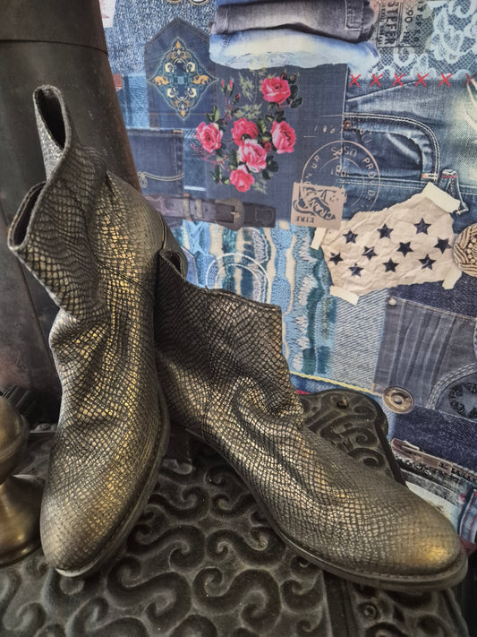 BKR Boots Gold