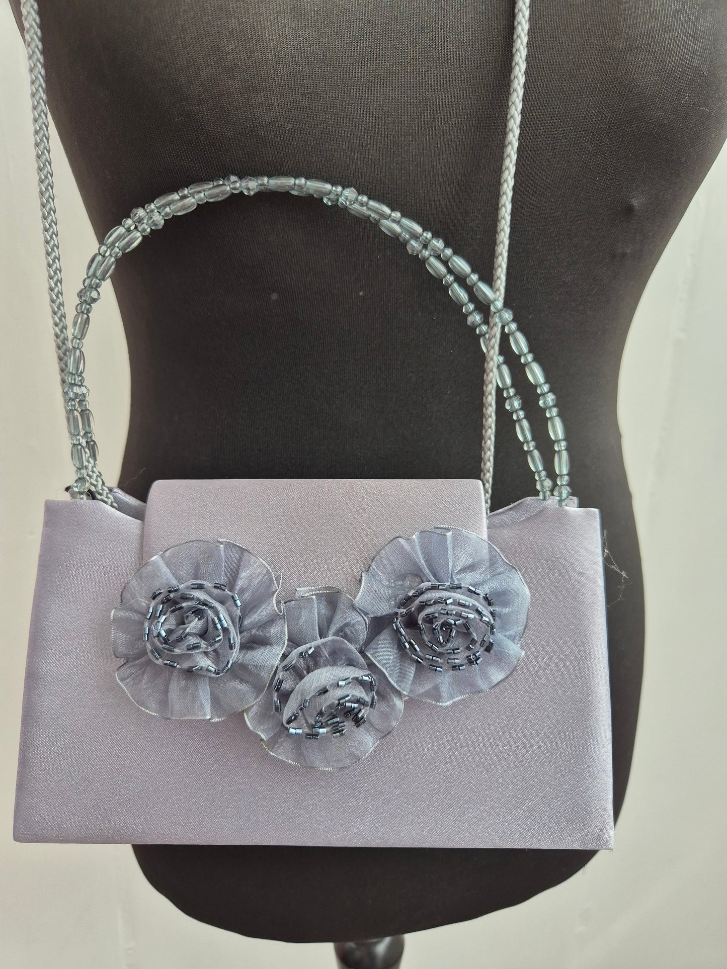 Clutch Grau Blume