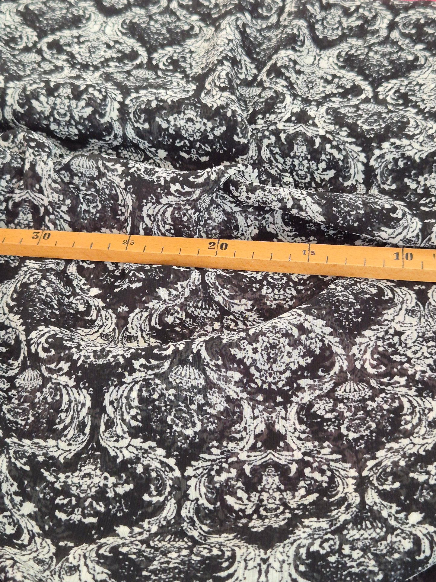 Voileprint Paisley black