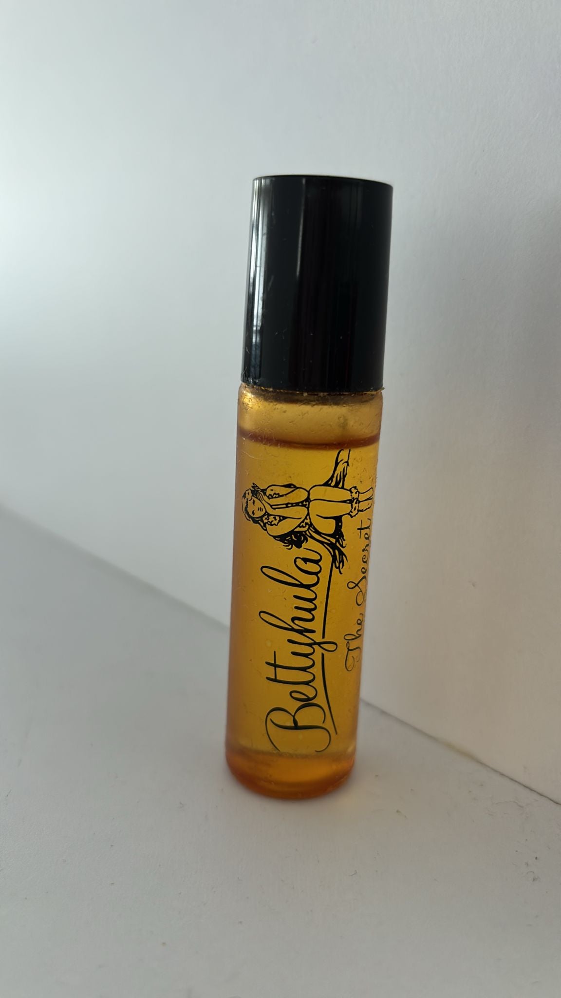 Bettyhula The Secret Oil Rollerball