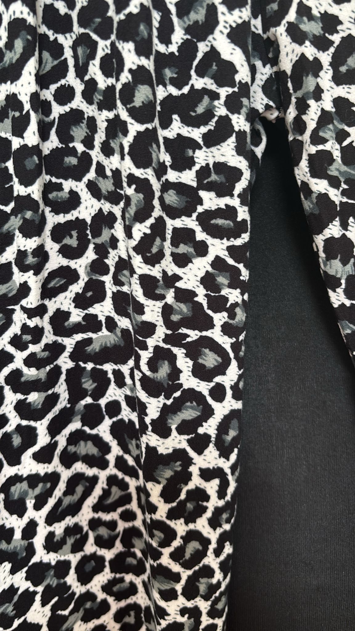 Leoleggins