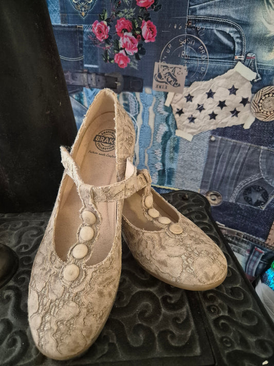Brako Pumps Vintage