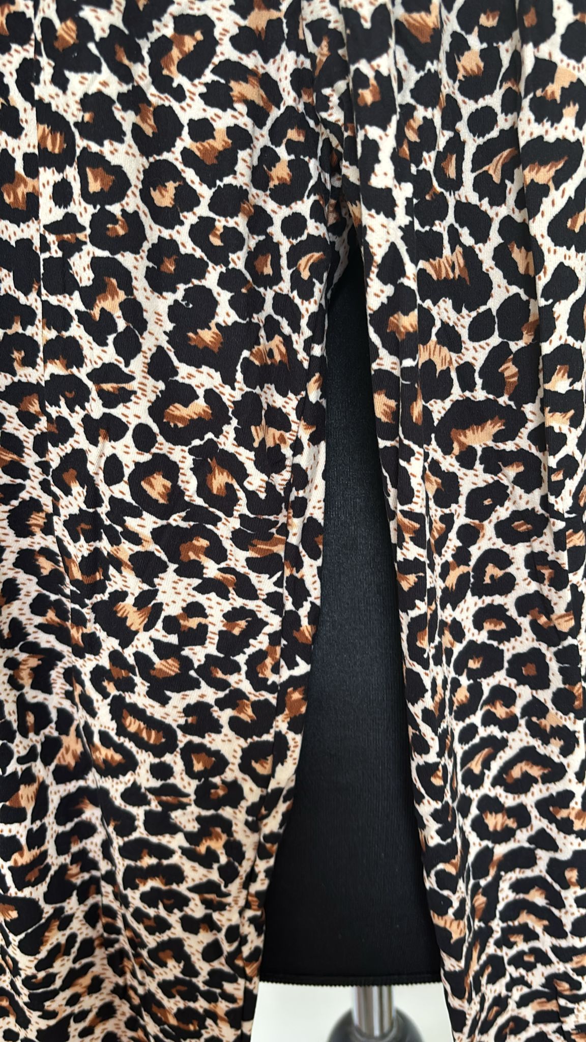 Leoleggins