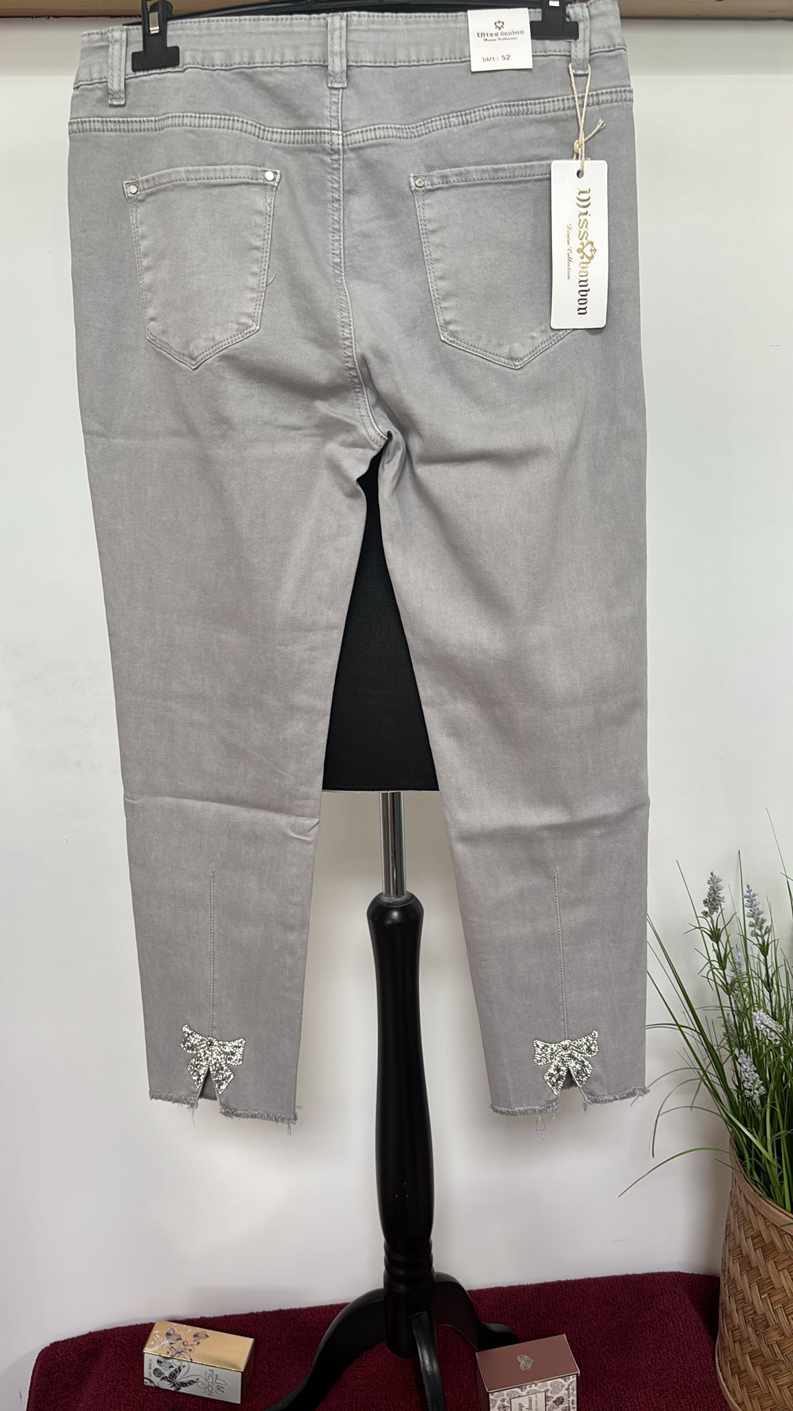 Jeans Schleife