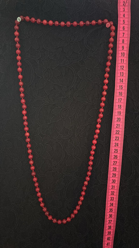 Natursteinkette rot